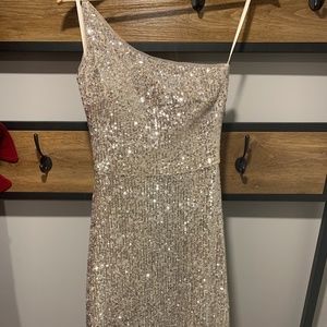 One Shoulder Stretch Sequin Gown with Skirt Slit